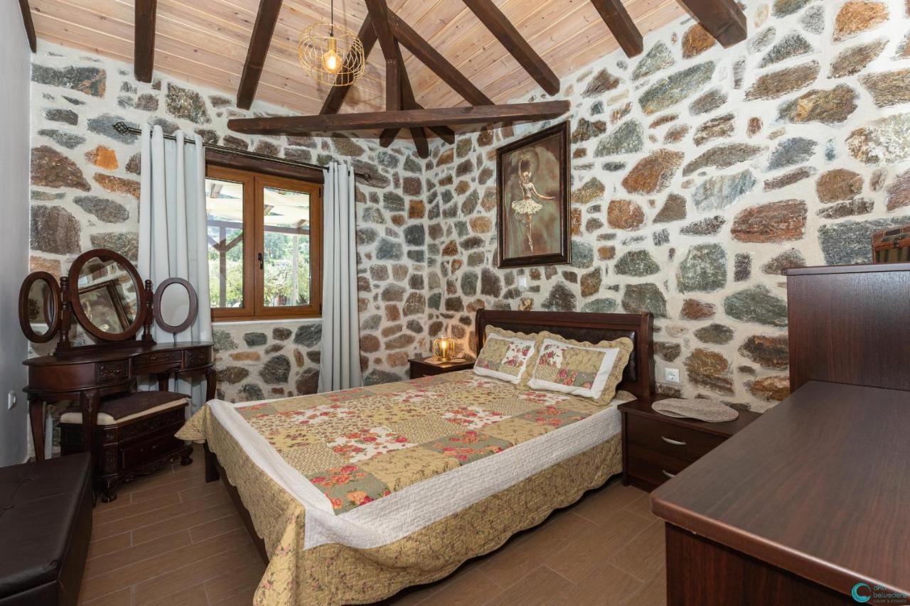 Вілла Eleni'S Stone House Скала-Потамьяс Екстер'єр фото