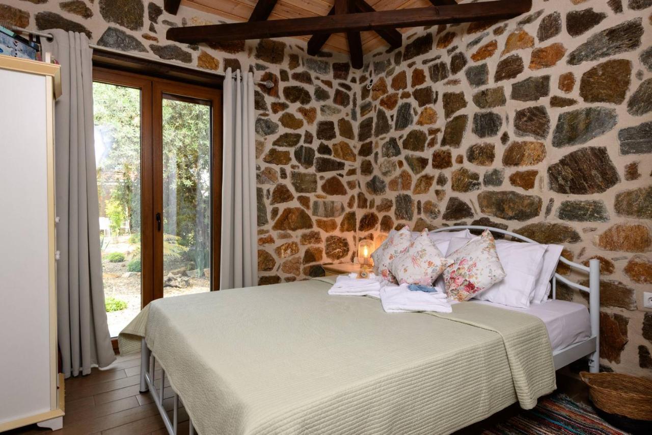 Вілла Eleni'S Stone House Скала-Потамьяс Екстер'єр фото